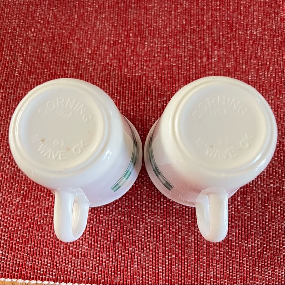 Set of 2 Vintage Corning Ware Coffee Mugs Green Gingham Checked Print - Picture 4 of 9